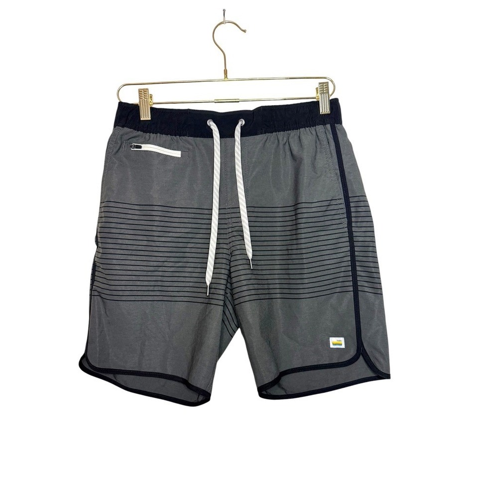 Vuori‎ Banks Shorts Mens Small Charcoal Linear Stripe Grey Boardshorts V330 7in